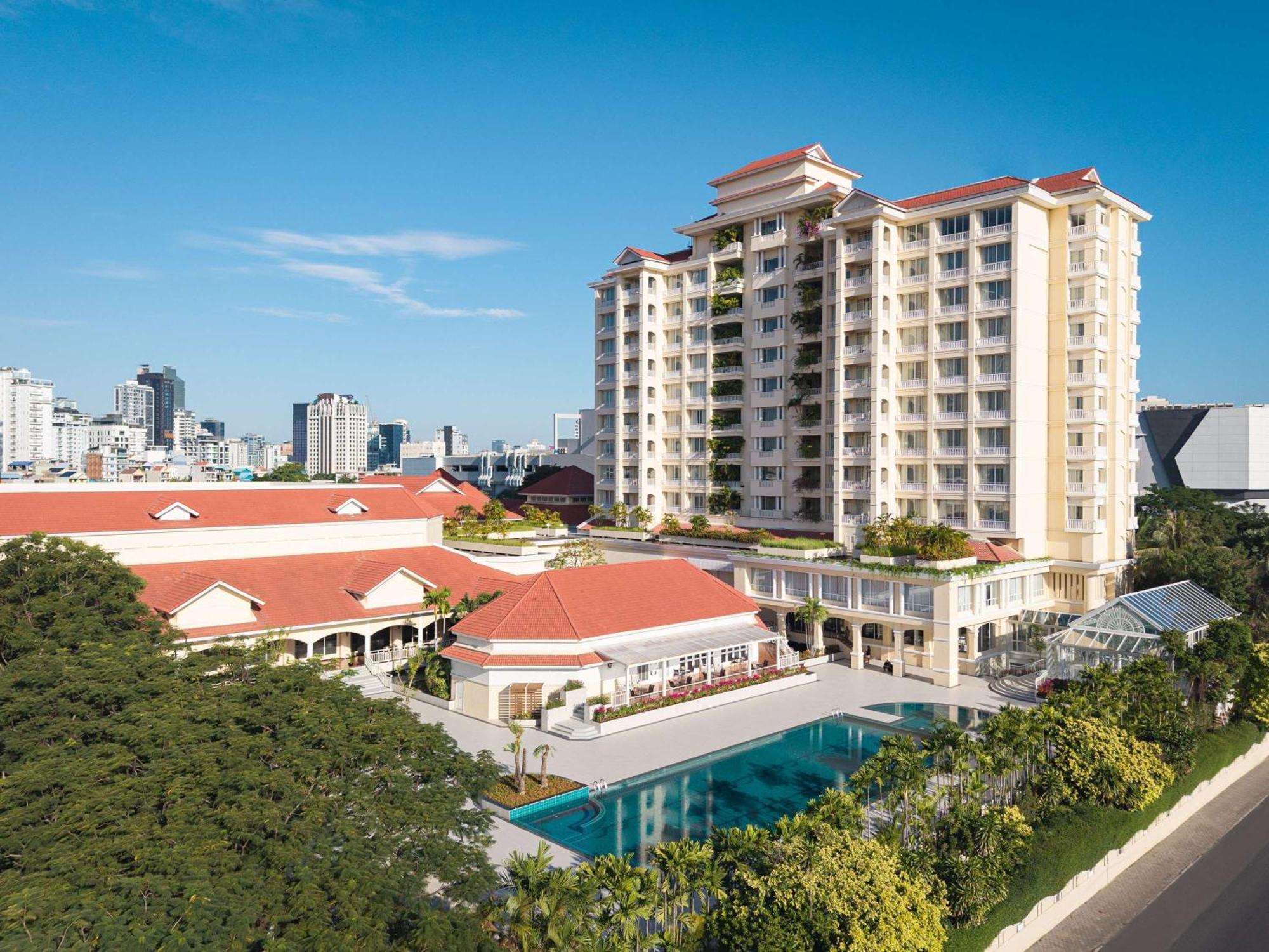 Sofitel Phnom Penh Phokeethra Hotel Exterior photo